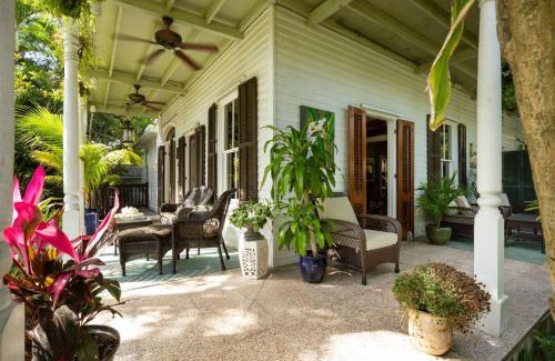 Old Town Hotel | The Mermaid & The Alligator