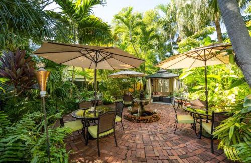 Old Town Hotel | The Mermaid & The Alligator
