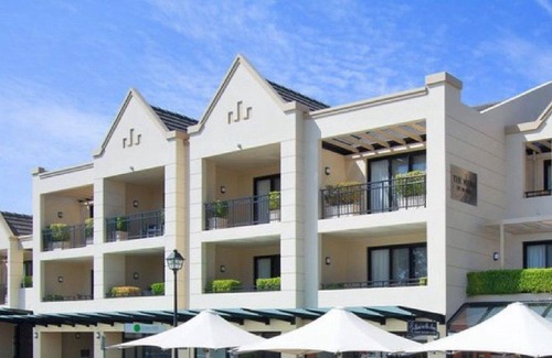 Armidale City Centre House | The Mews 2 bedroom Apartment located in the CBD