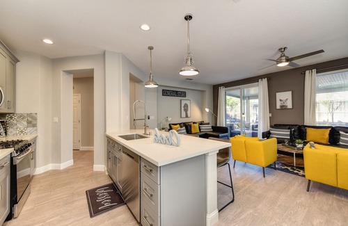 North Natomas House | The MILANO House Next To Downtown Sleep Train Arena Airport Grill Golden One
