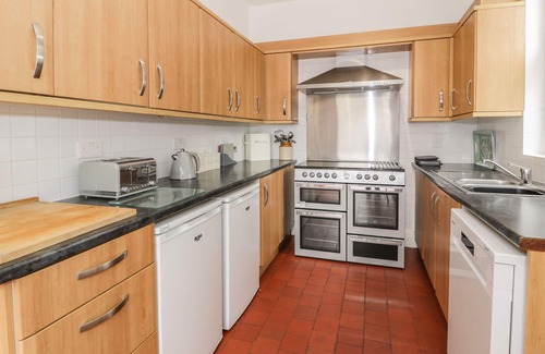Corwen Cottage | THE MILL HOUSE, pet friendly, character holiday cottage in Carrog
