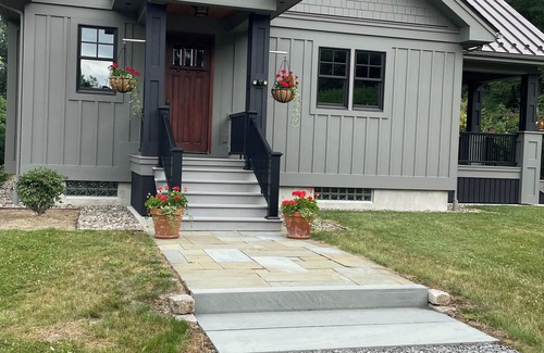 Cohocton House | The Mission House- located in the Finger Lakes. Hike & bird watch. EV charger.