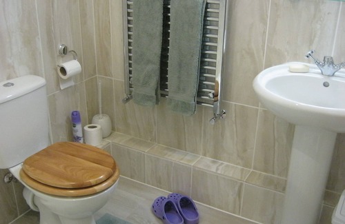 Moreton Bed & Breakfast | The Moats B&B - Ground Floor King Size Room Ensuite - New listing from Vrbo