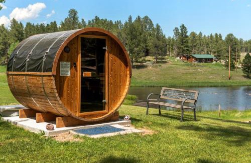 Custer House | The Monet- BHBungalows #1