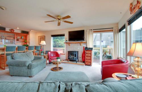 Nelscott House | The Money Pit Beach House