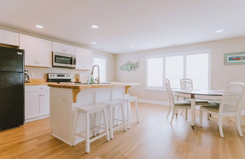 Nags Head House | The Nags Head Cottage-Recently renovated in 2025! Walking distance to the beach!