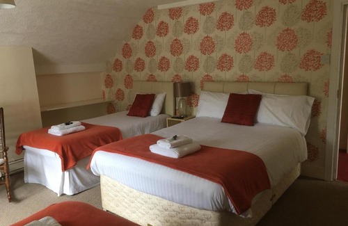Llangynog Hotel | The New Inn