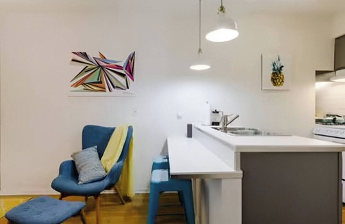 Allandale Apartment | The Nomad | Colorful Escape | Central | Sleeps 3