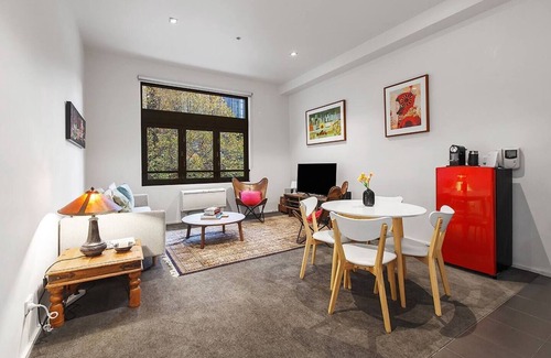 Melbourne Central Business District Apartment | The Nook A Prime Location to Explore Melbourne