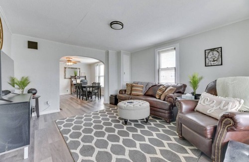 Tonawanda Apartment | The Nook - Full Home in Tonawanda