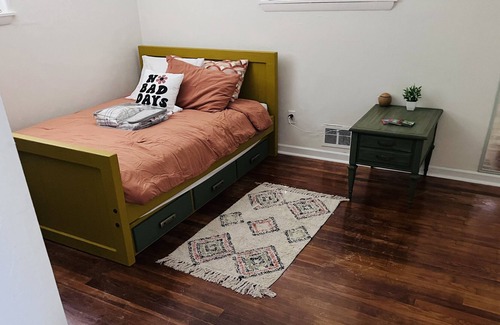 Norfolk - Virginia Beach House | The Norfolk Locale- Refreshingly Clean and Comfortable