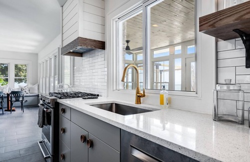 Kingsville House | The North Shore Beach House - Your Luxury Waterfront Retreat!