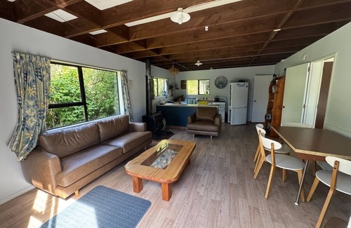 Torrent Bay House | The heart of the park, Torrent Bay