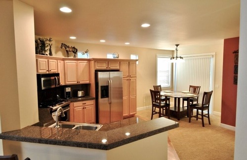 Southern Crossing Condo | The Oasis at Old Mill~ 3 Bedroom~ above river, Old Mill & Hayden Amphitheater