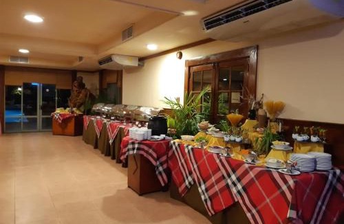 Hambantota Hotel | The Oasis Beach Resort