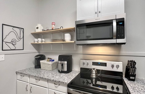 New Castle House | The Oasis Home~ Perfect Blend of Luxury & Comfort.