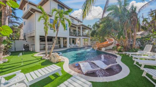 Siesta Key Village House | The Oasis