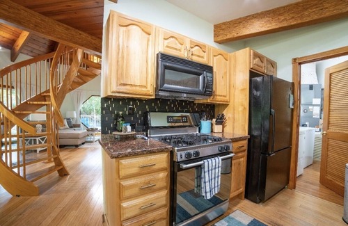 Davie House | The Octagon Oasis- Minutes from Beaches & Hardrock Hotel
