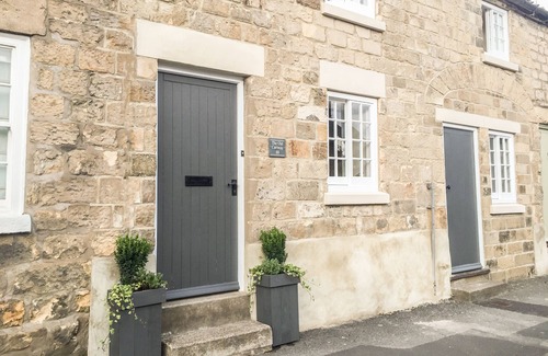 Pickering Cottage | THE OLD CARTWAY, pet friendly, with open fire in Pickering
