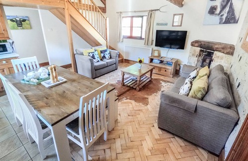 Bradford-on-Avon Other | The Old Dairy or The Cart House Double or Twin