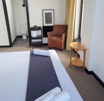 Lumsden Hotel | The Old Railway Hotel Lumsden