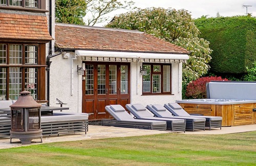 Tring House | The Old Rectory by Interhome