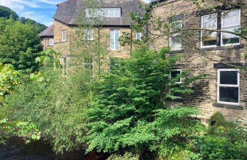 Wadsworth Apartment | The Old Riverside School House