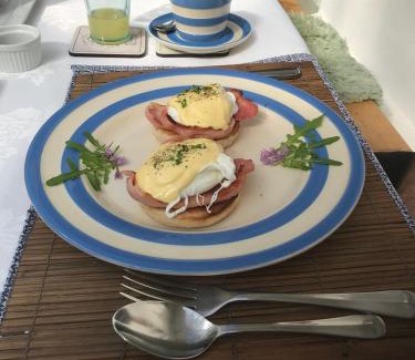 Westhampnett Bed & Breakfast | The Old School B&B