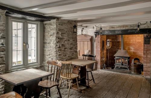 Tintagel Hotel | The Olde Malthouse Inn