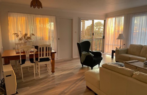 Batehaven House | The One - only a block from the beach
