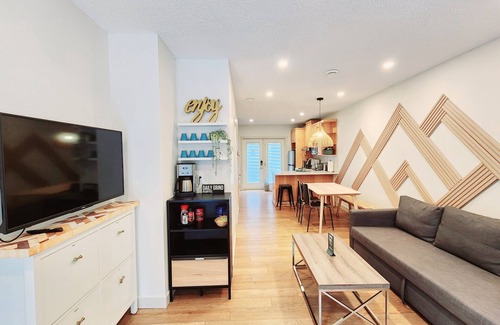 Harvie Heights House | The overlook stay - Free parking - 26