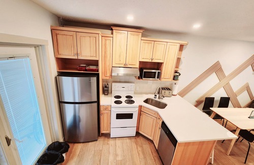 Harvie Heights House | The overlook stay - Free parking - 26