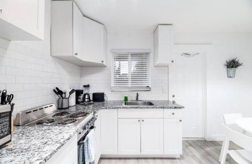Middle River Terrace Apartment | The Pad at Middle River Terrace 2