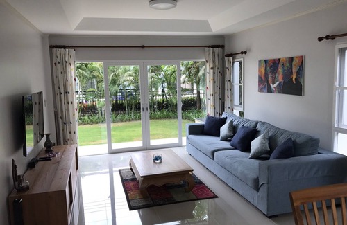 Si Sunthon House | The Palm House Phuket, Thalang.