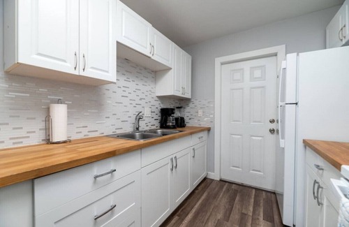 Middle River Terrace Apartment | The Palms @ Middle River Terrace #1