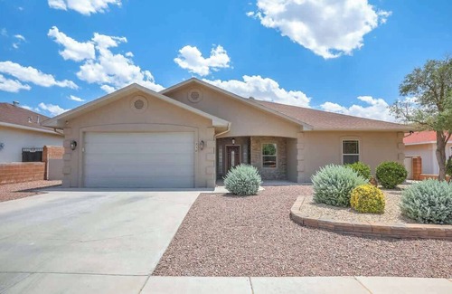 Alamogordo House | The Palo Summary: Wel