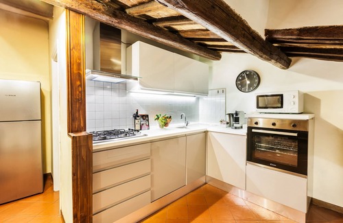 Rome City Centre Apartment | The Pantheon – Charming apartment with Terrace