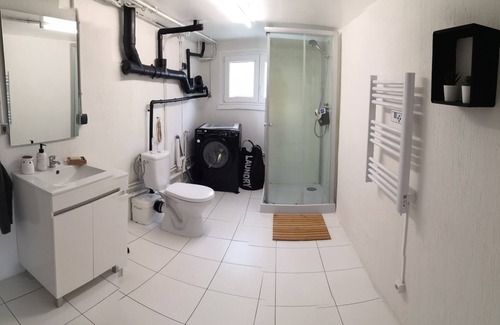 Corbeil-Essonnes Apartment | The Paradise, Calme et Reposant a 2 pas du RER