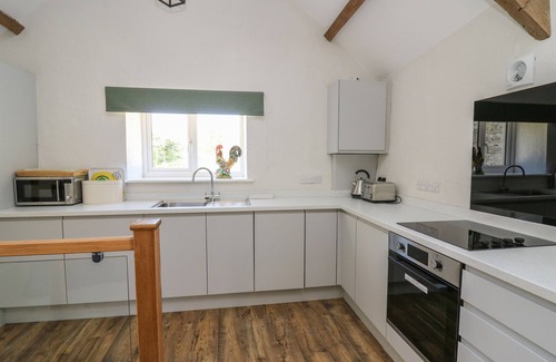 Cardigan Cottage | THE PARLOUR, pet friendly, with hot tub in Cardigan