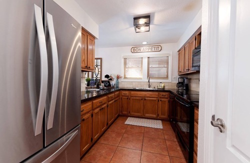 Durango Condo | The Passport Suite (#5) | Near FLC, Town, Trails, Golf - Pool & Hot Tub
