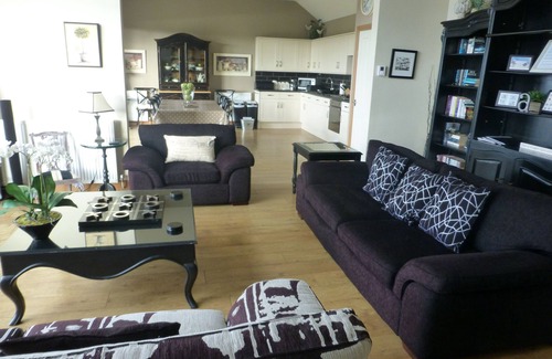 Cayton Cabin | The Pavilion House at Killerby Hall 5 Star Gold rated