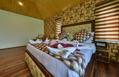 Brein Hotel | The Pearl Continental