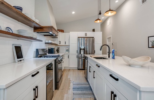 Tobin Hill House | The Pearl Cottage House by the Riverwalk; HGTV