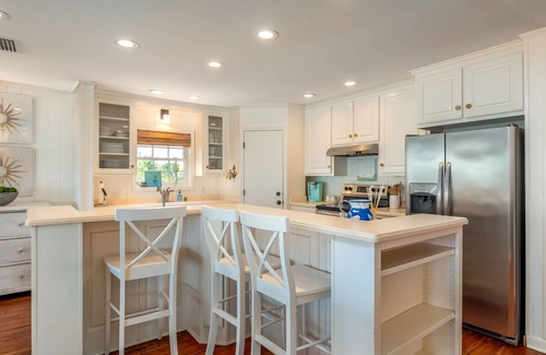 Royal Lagoons House | The Pearl | New Years Eve with ocean breeze. Book today