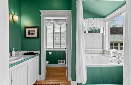 Historic Railroad District Hotel | The Peerless Hotel | Honeymoon Suite #7 | Private Jacuzzi | Mountain Views
