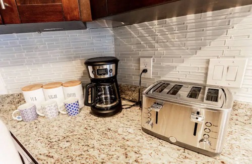 Brandon House | The Pelican/Pool/Hot tub/Game room