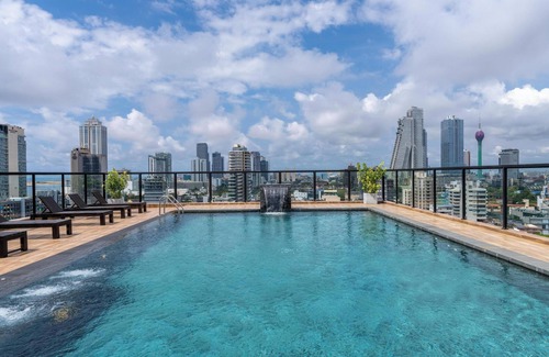 Bambalapitiya Apartment | The Pendennis Fern in Colpetty