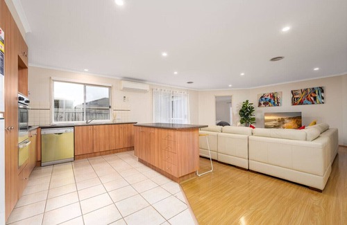 Skye House | The Peninsula Escape Spacious 5-Bedroom Home