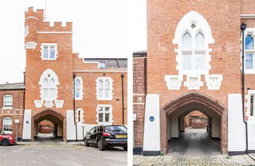 Chester Apartment | The Penthouses, 9 Albion Mews
