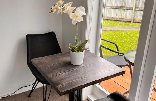 Whanganui House | The perfect getaway for two in a large suite